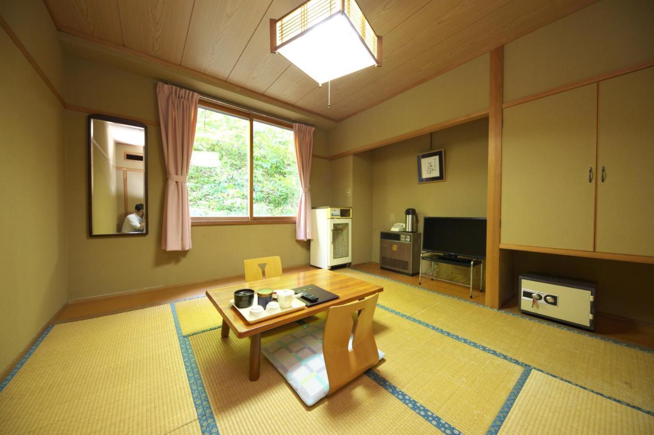 Shiga Swiss Inn Shiga Kogen Esterno foto